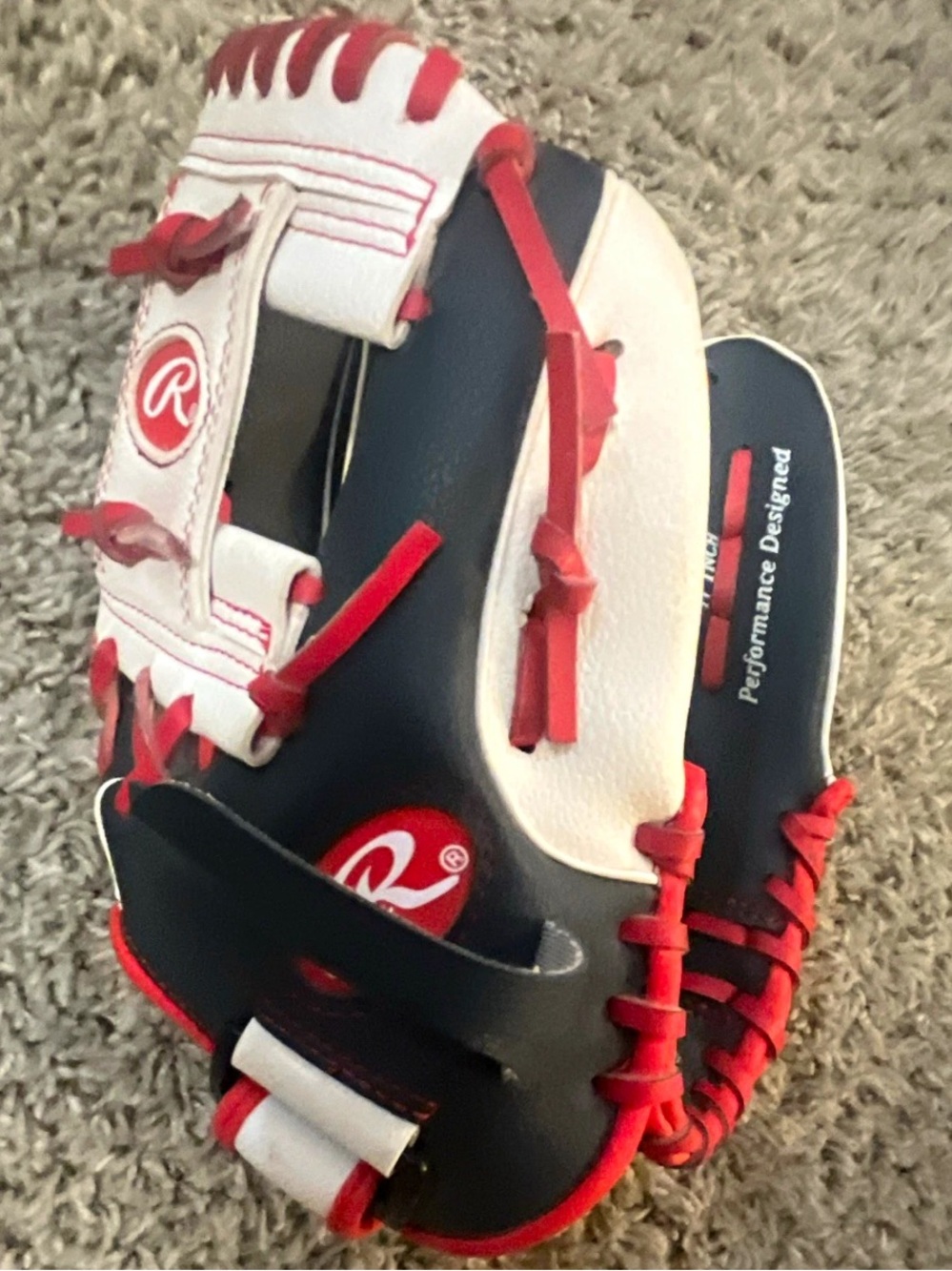 Rawlings Black, White & Red Youth Baseball Glove 11 In WPL110NWS